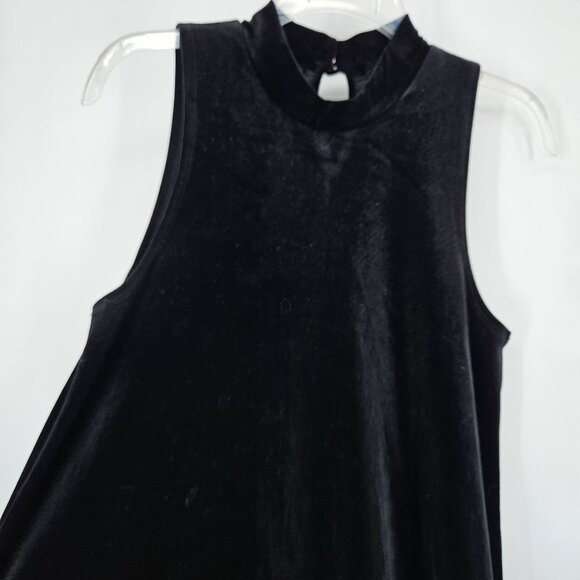 One Clothing Long Maxi A-Line Dress Medium Black Velvet Sleeveless Keyhole Back - Picture 2 of 11